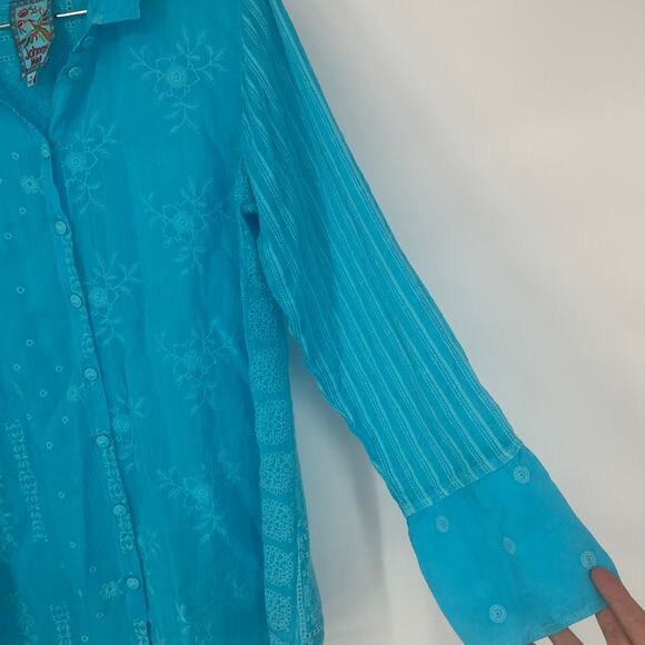 Johnny Was NYX Button Down Embroidered Eyelet Shirt Light Blue Size Medium - Picture 4 of 12